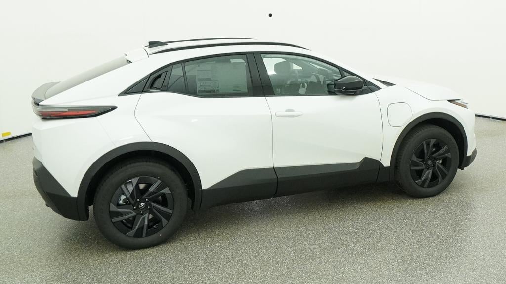 2026 Toyota C-HR SE