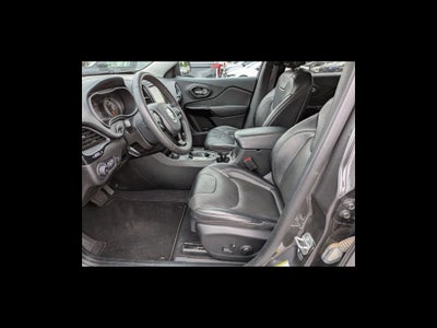 2023 Jeep Cherokee Altitude Lux