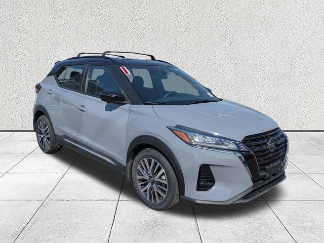 2021 Nissan Kicks SR