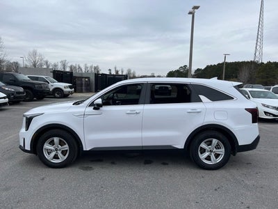 2025 Kia Sorento LX