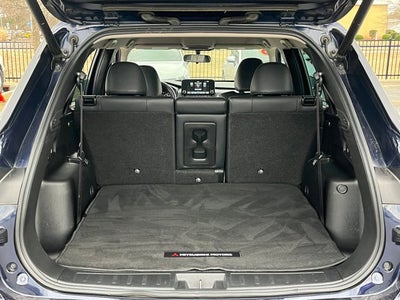 2023 Mitsubishi Outlander SE