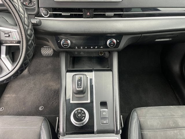 2023 Mitsubishi Outlander SE