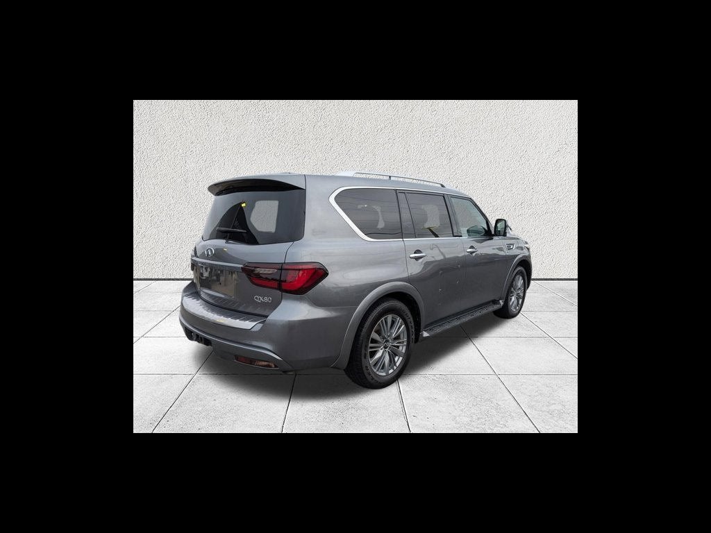 2021 INFINITI QX80 LUXE