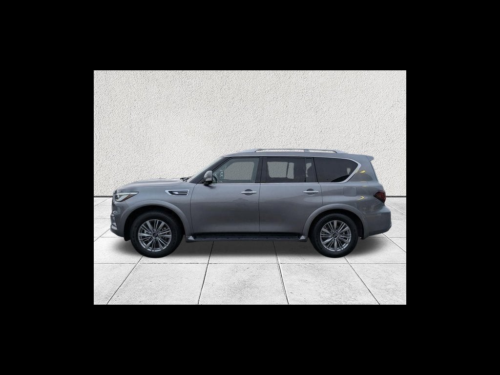 2021 INFINITI QX80 LUXE