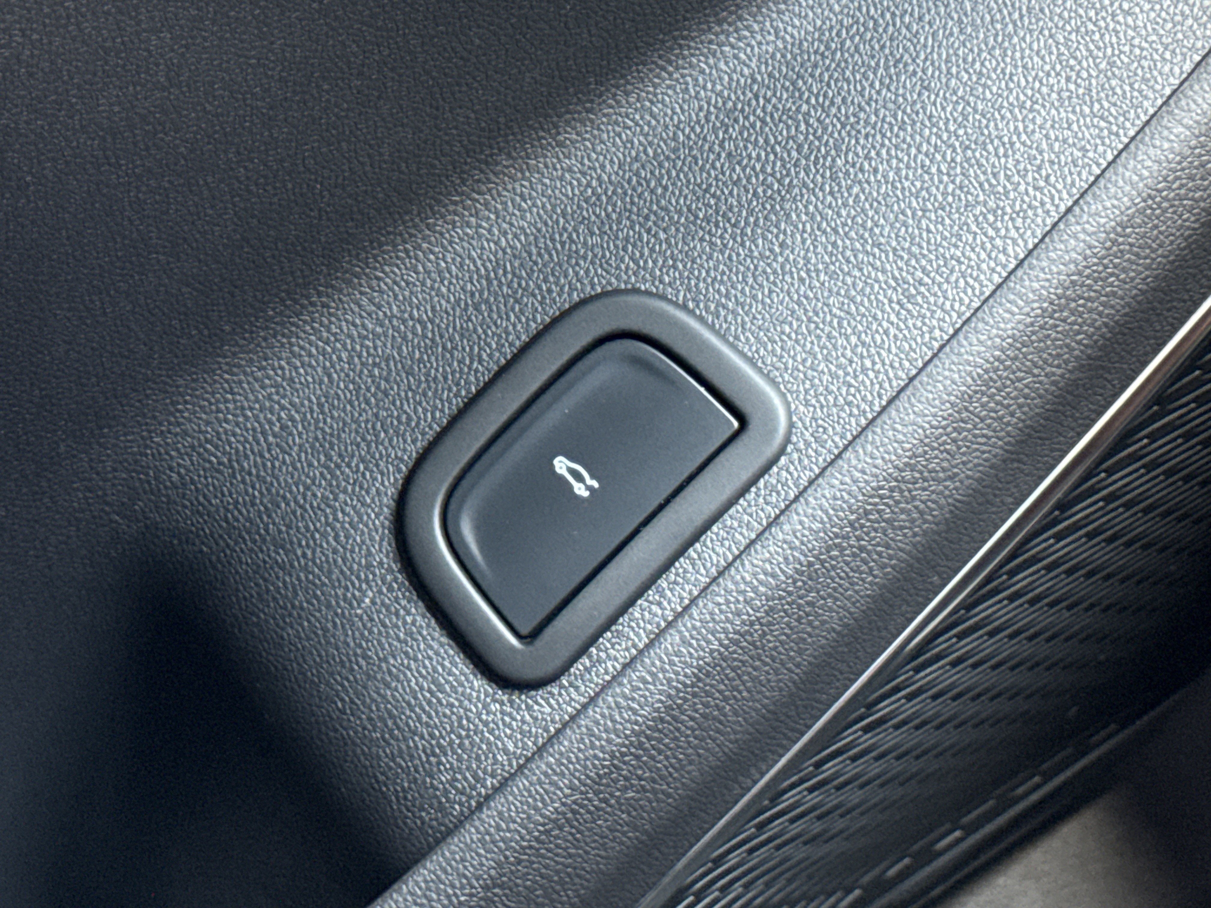 2025 GMC Acadia FWD Denali