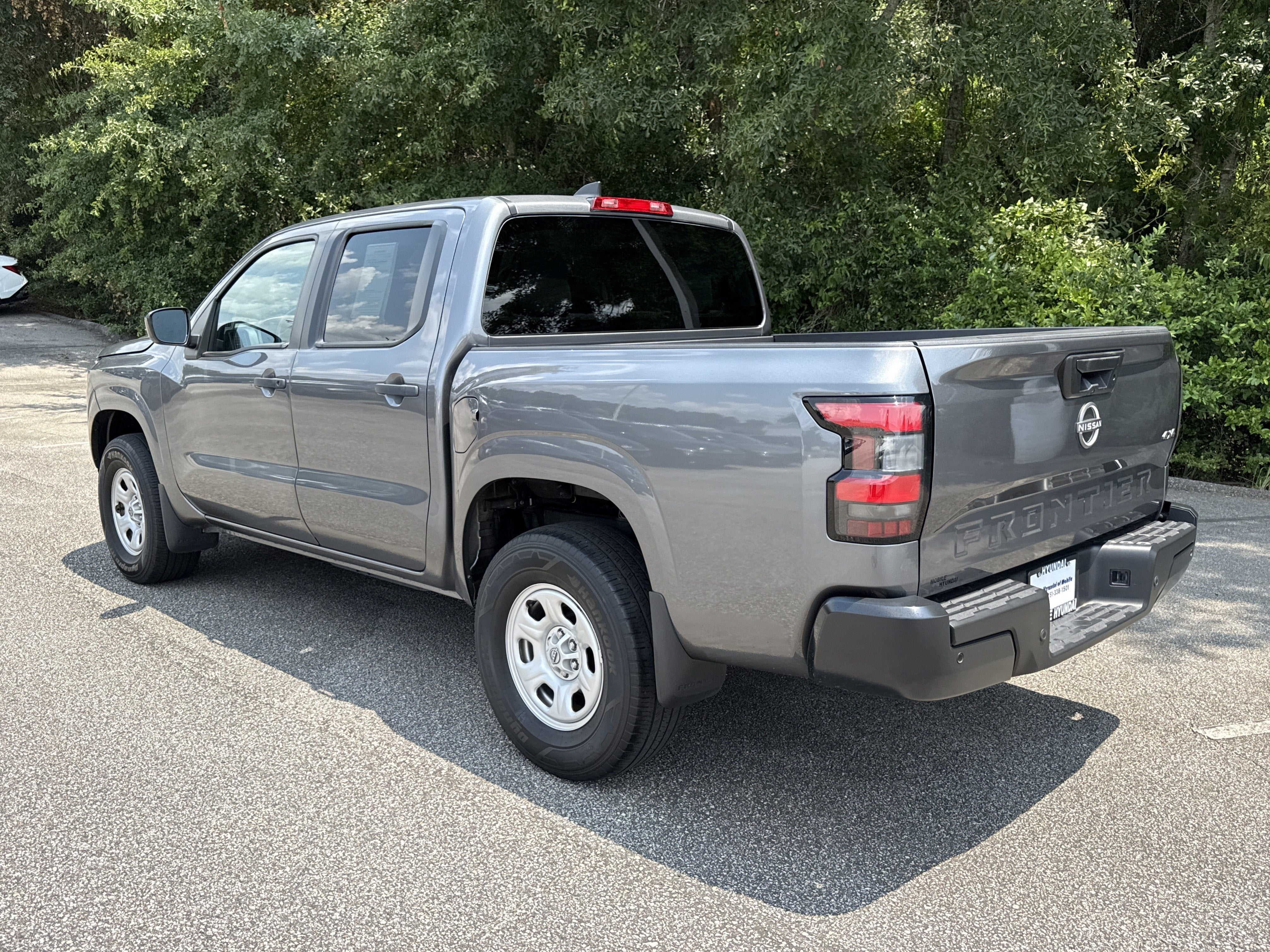 2023 Nissan Frontier S