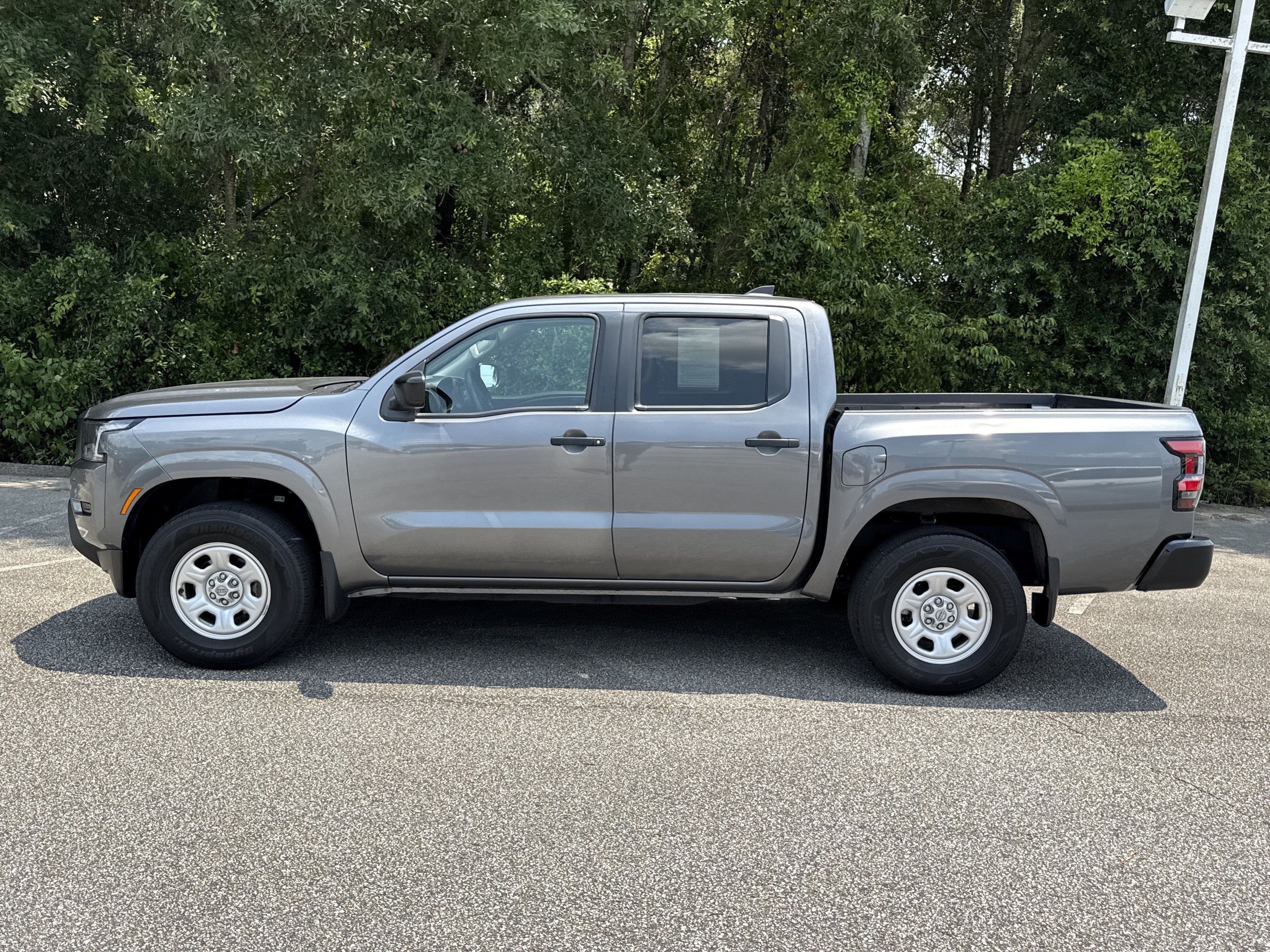 2023 Nissan Frontier S