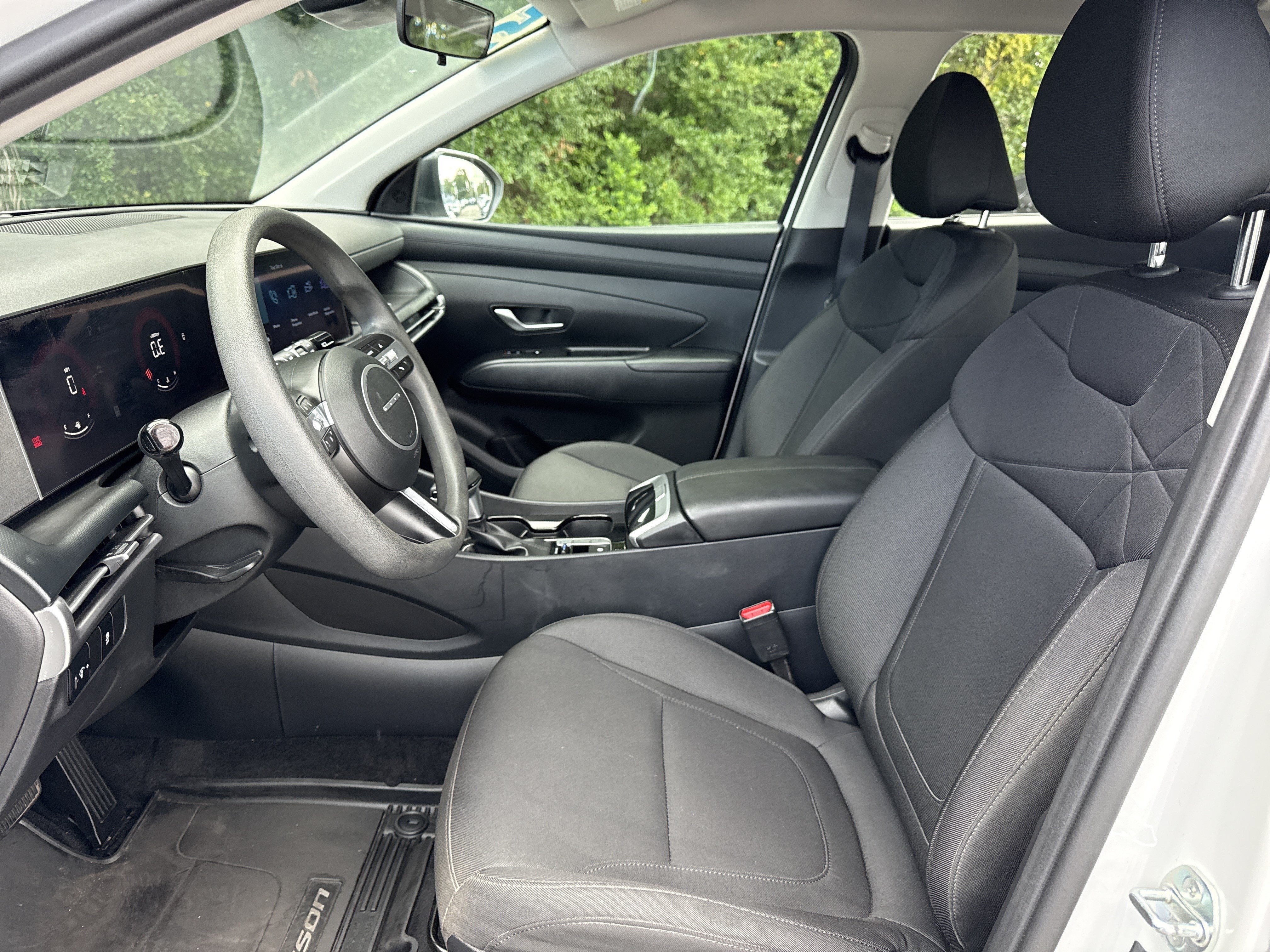2025 Hyundai Tucson SE
