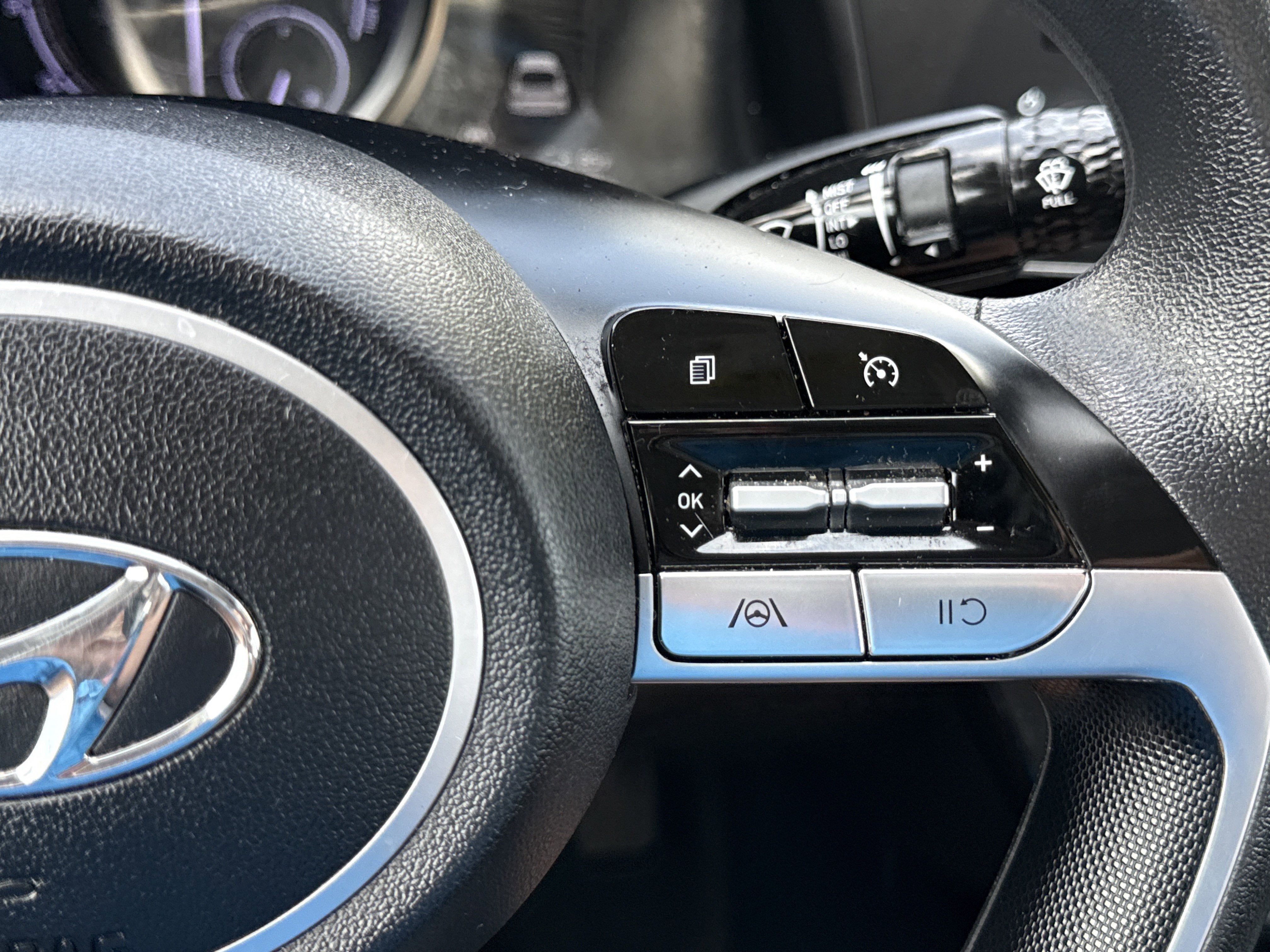 2023 Hyundai Elantra Hybrid Blue