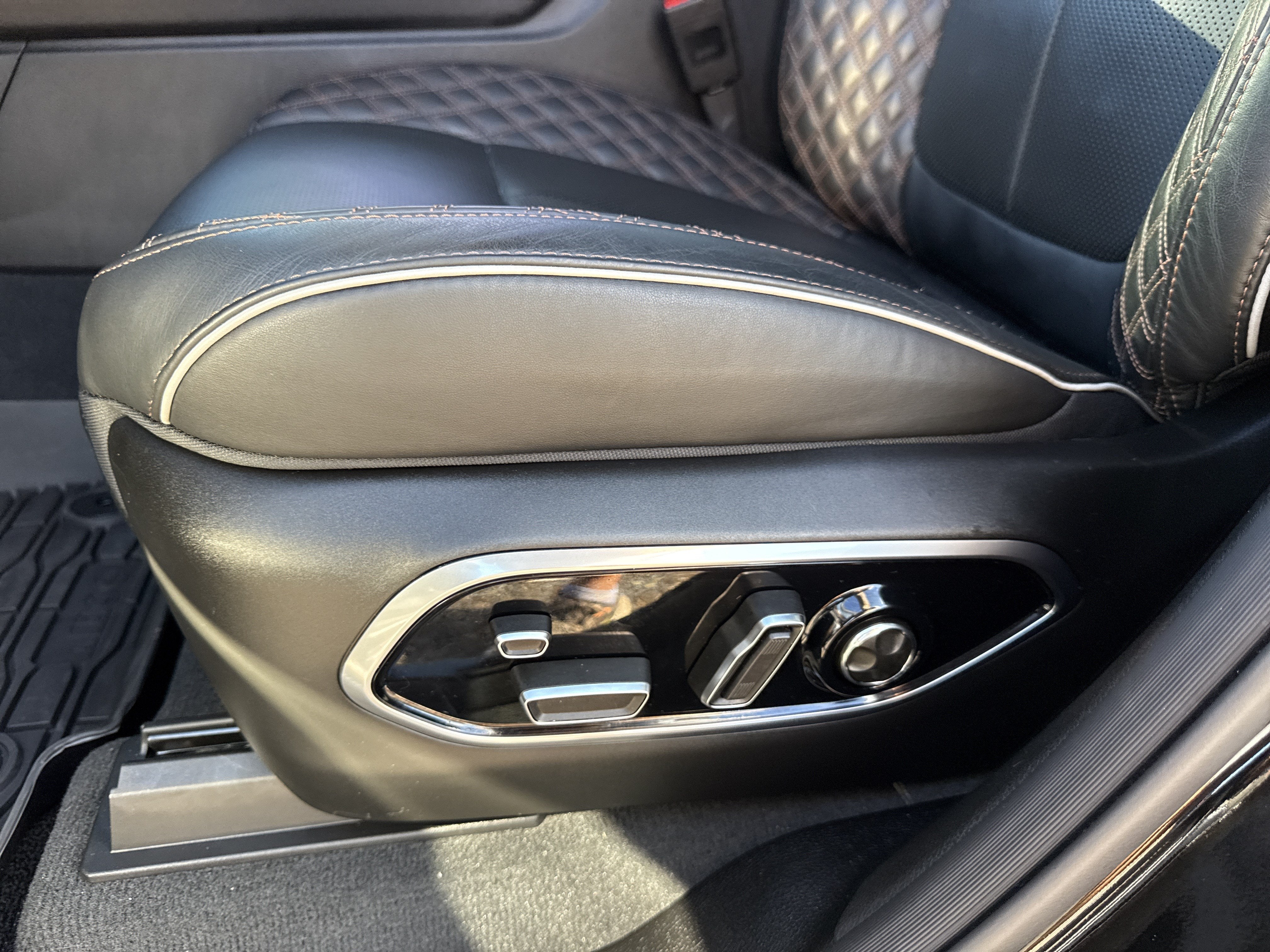 2025 Jeep Grand Cherokee Summit Reserve