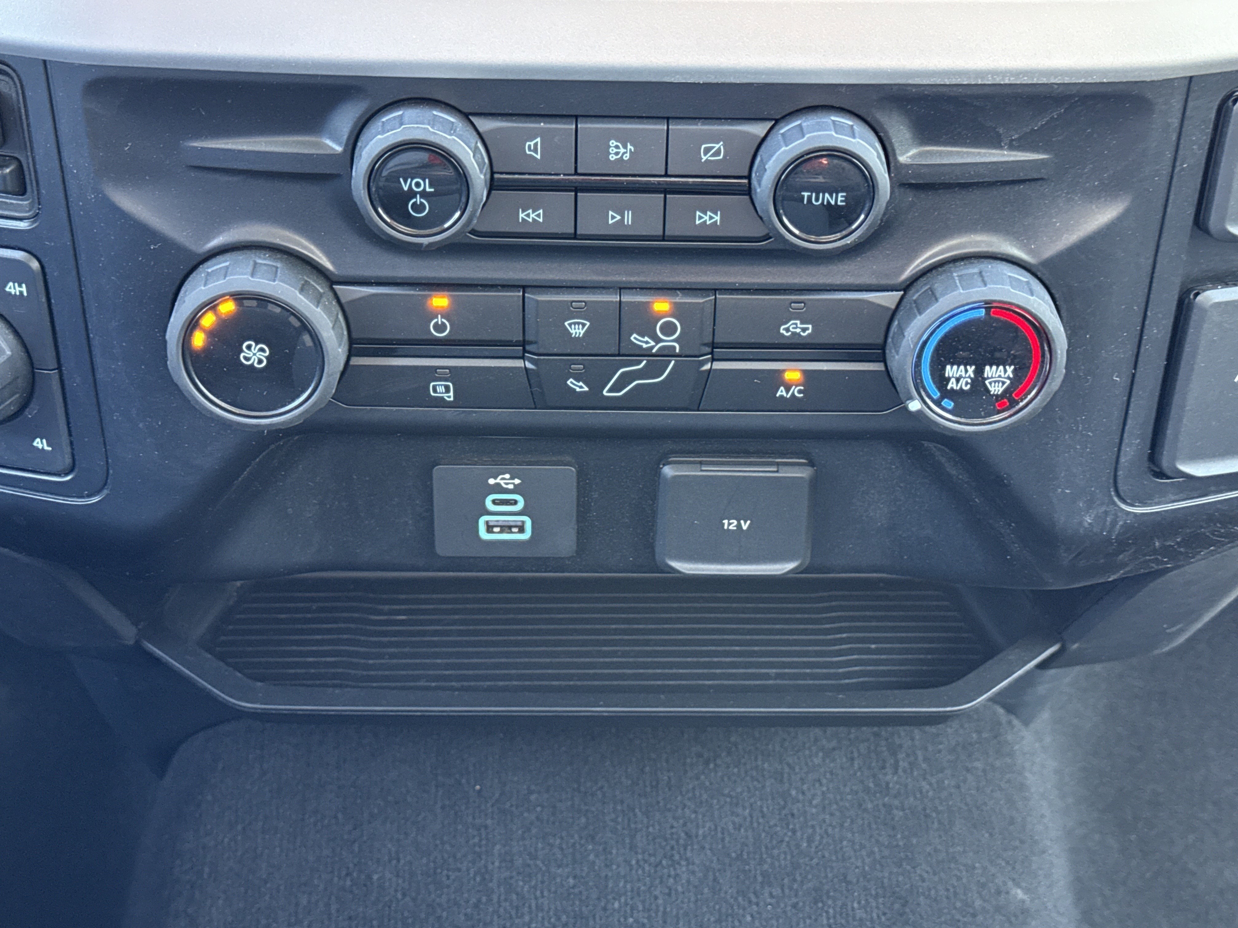 2024 Ford Super Duty F-350 SRW XLT