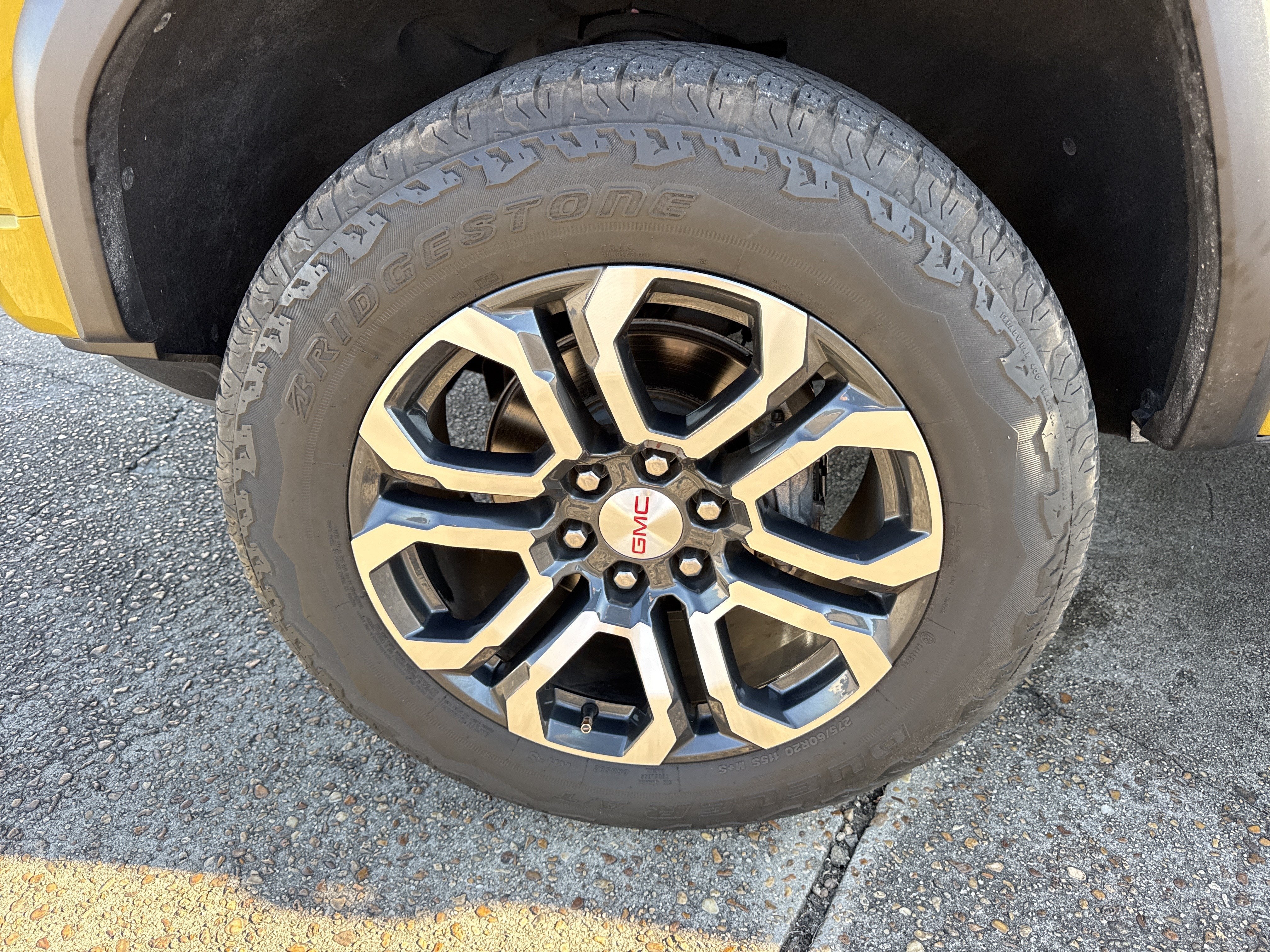 2024 GMC Canyon 4WD AT4