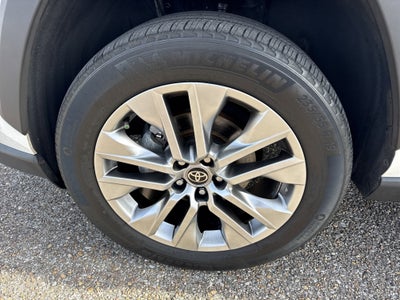 2023 Toyota RAV4 XLE Premium