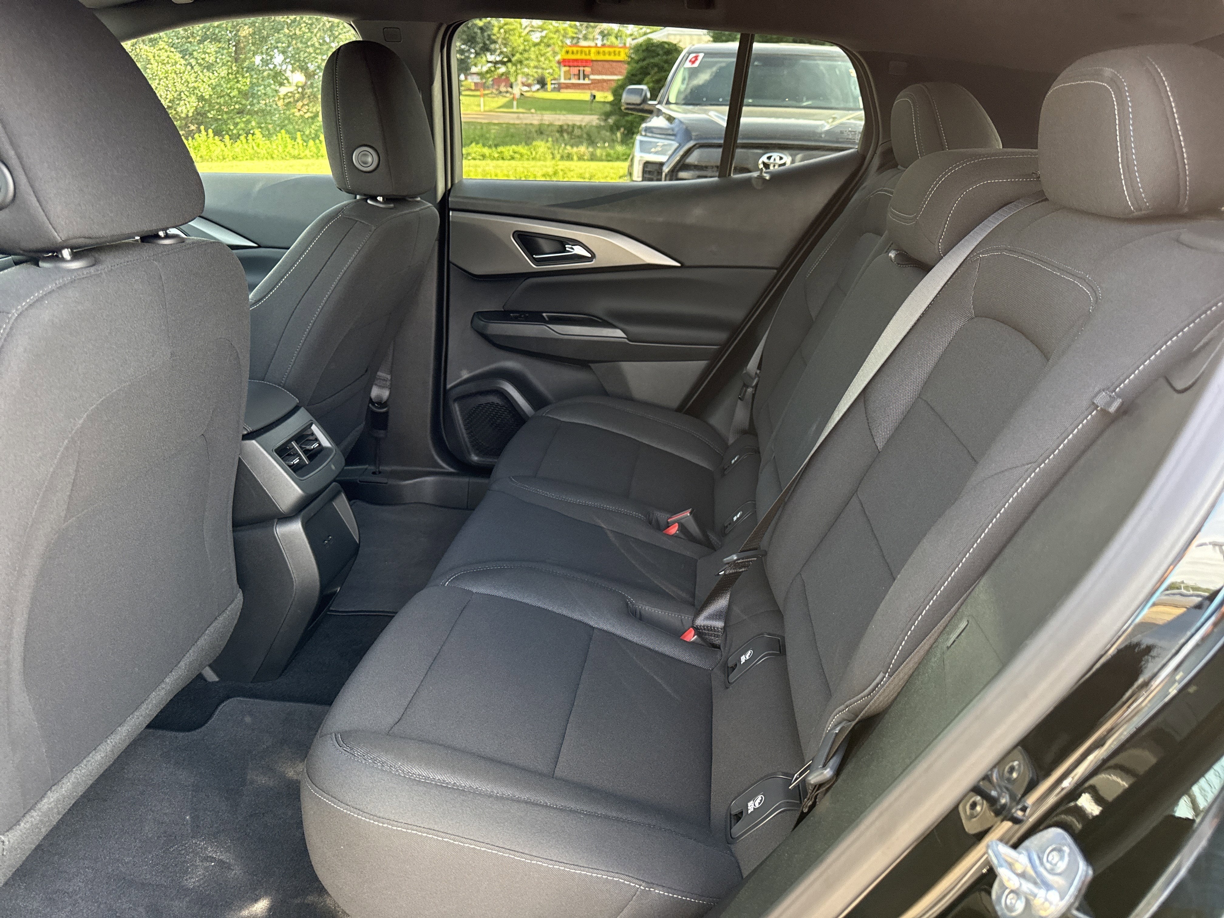 2026 Chevrolet Equinox EV LT1 w/PCY