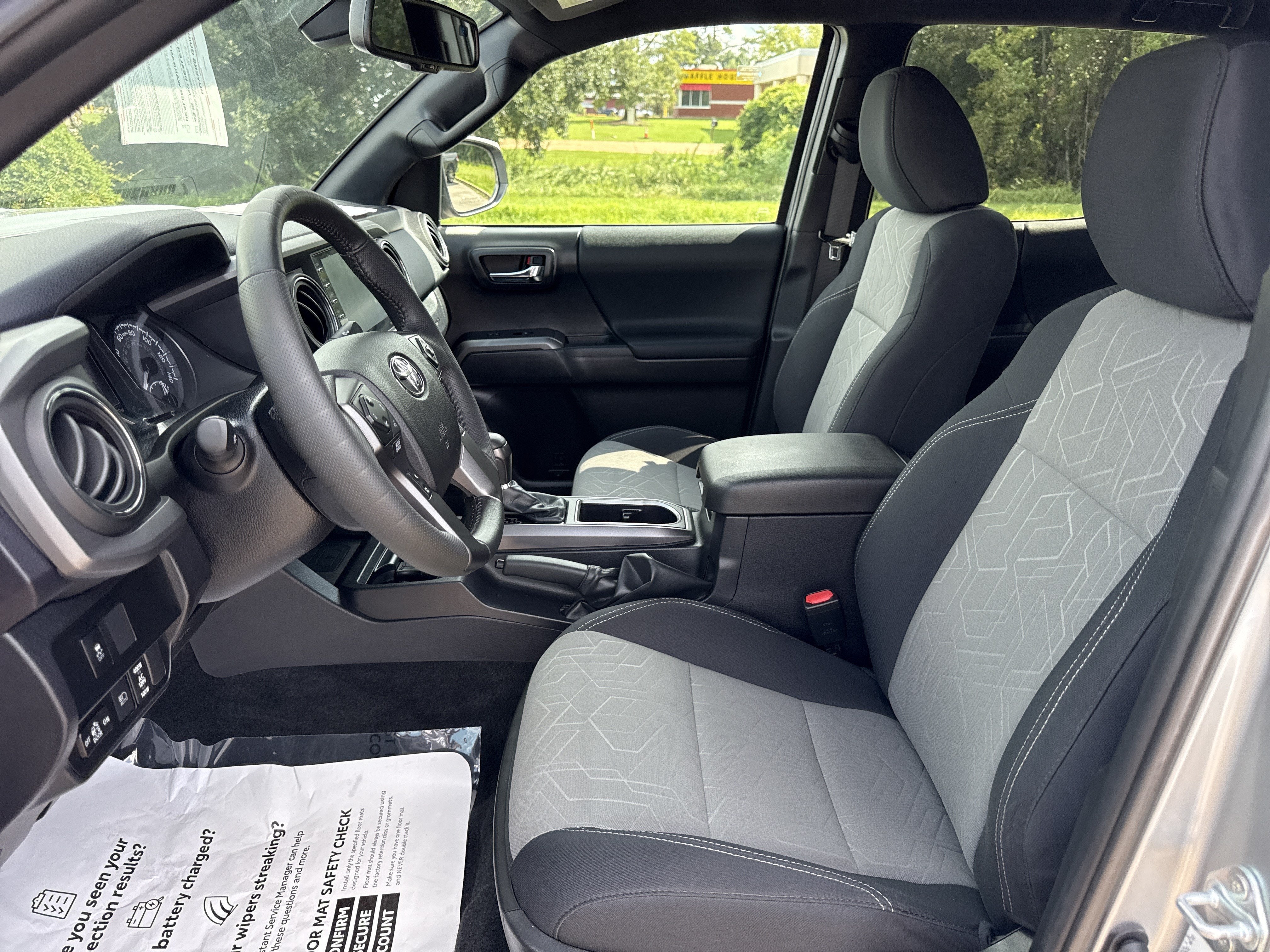 2022 Toyota Tacoma 2WD TRD Sport
