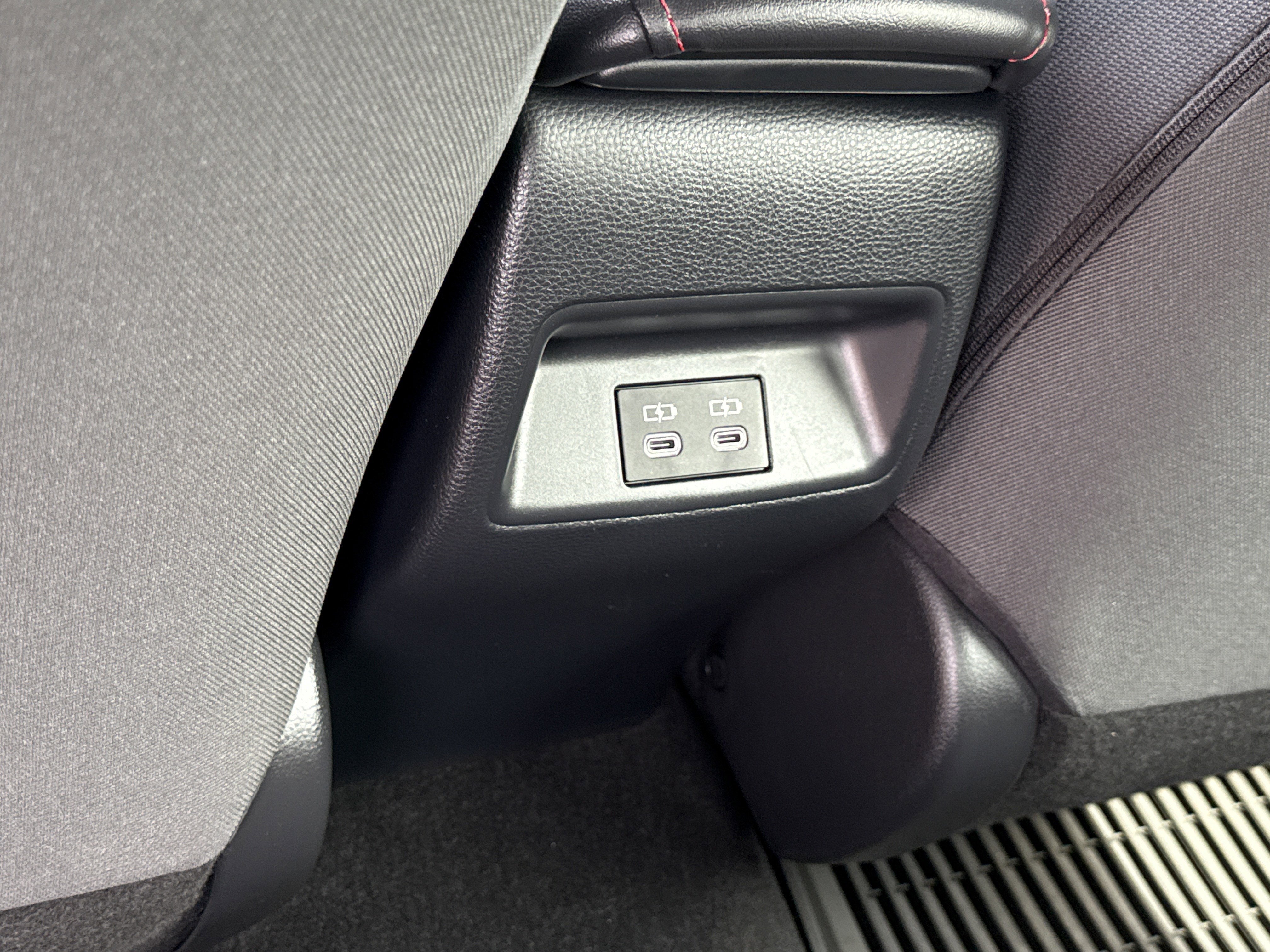 2025 Toyota Corolla Hybrid SE